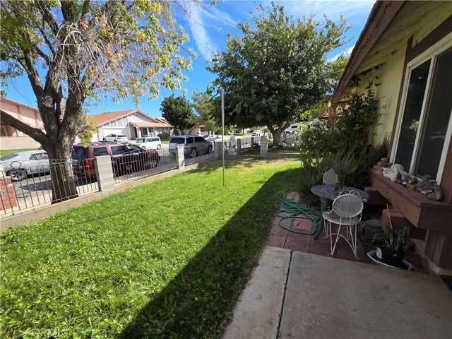 44047 Rodin, Lancaster, CA 93535