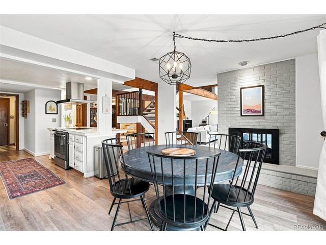 8009 S Niagara Way, Englewood, CO 80112
