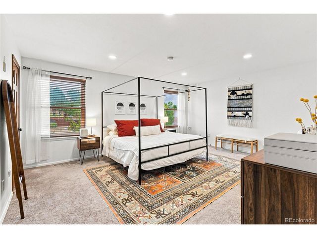 8009 S Niagara Way, Englewood, CO 80112