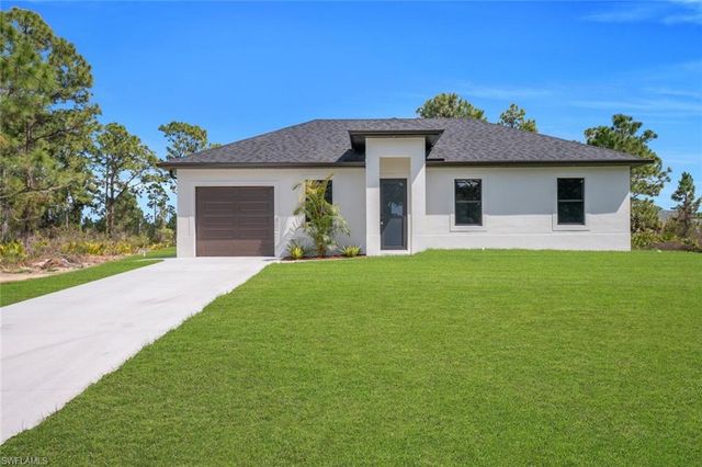 635 Summit AVE S, Lehigh Acres, FL 33974