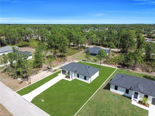 635 Summit AVE S, Lehigh Acres, FL 33974