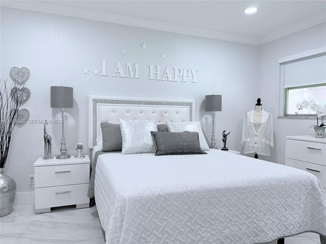 1100 HILLCREST COURT 111, Hollywood, FL 33021