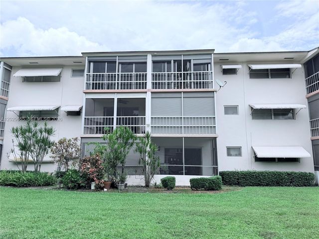 1100 HILLCREST COURT 111, Hollywood, FL 33021