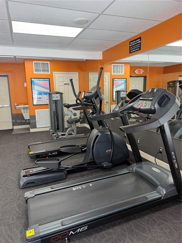 1100 HILLCREST COURT 111, Hollywood, FL 33021