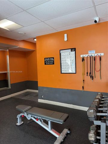 1100 HILLCREST COURT 111, Hollywood, FL 33021