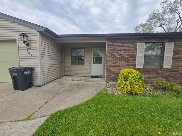 727 Riley Road, Kendallville, IN 46755
