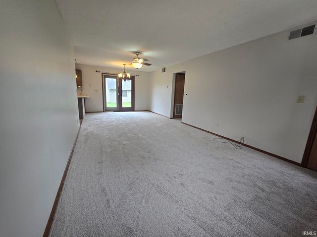 727 Riley Road, Kendallville, IN 46755