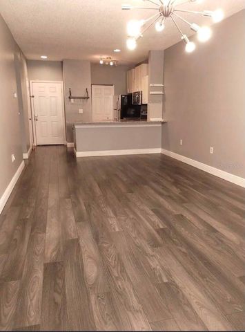 10024 STRAFFORD OAK COURT 824, Tampa, FL 33624