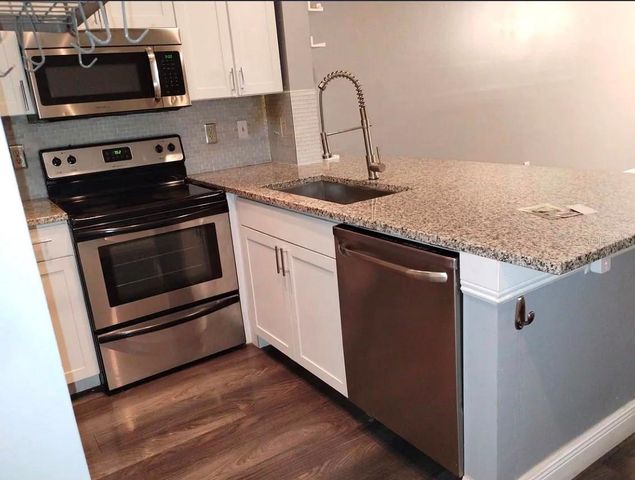 10024 STRAFFORD OAK COURT 824, Tampa, FL 33624