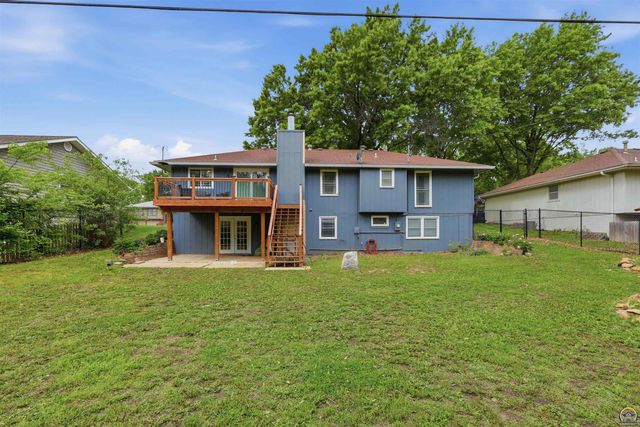 2518 SW Arrowhead RD, Topeka, KS 66614