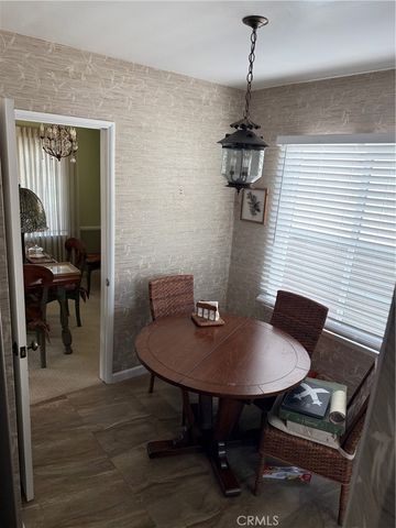 7059 Varna, North Hollywood, CA 91605