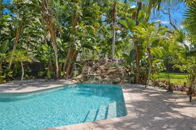 11 BIRDIE LANE, Palm Harbor, FL 34683