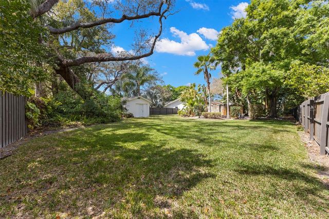 11 BIRDIE LANE, Palm Harbor, FL 34683