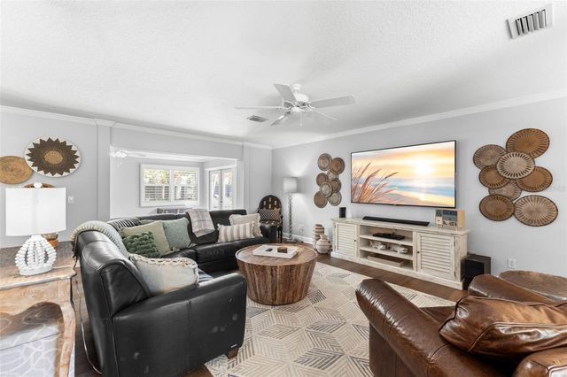 11 BIRDIE LANE, Palm Harbor, FL 34683