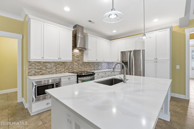 3288 Beach Cove Lane, Southport, NC 28461