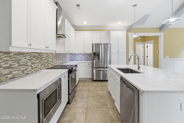 3288 Beach Cove Lane, Southport, NC 28461
