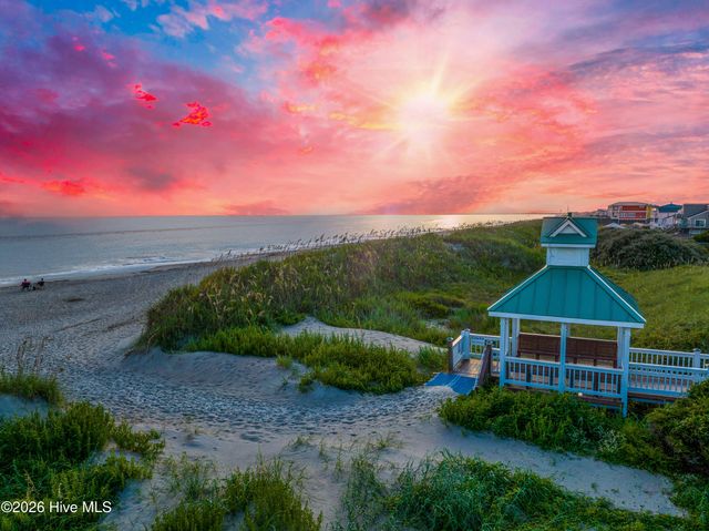 3288 Beach Cove Lane, Southport, NC 28461