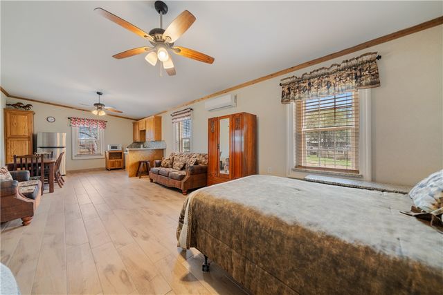 6802 CR 103, San Diego, TX 78384