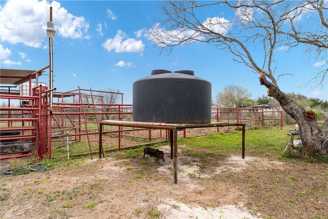 6802 CR 103, San Diego, TX 78384