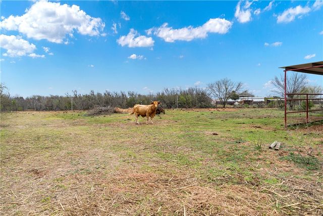6802 CR 103, San Diego, TX 78384