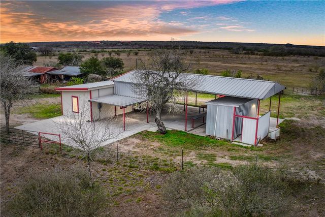 6802 CR 103, San Diego, TX 78384