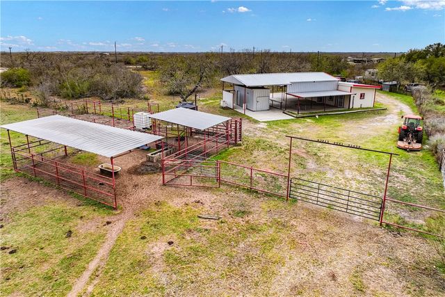 6802 CR 103, San Diego, TX 78384