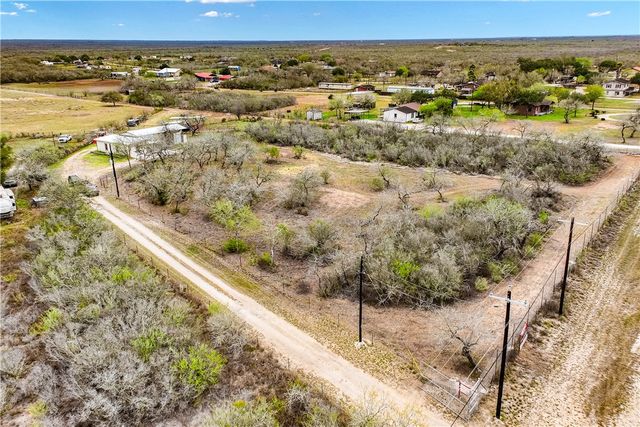 6802 CR 103, San Diego, TX 78384