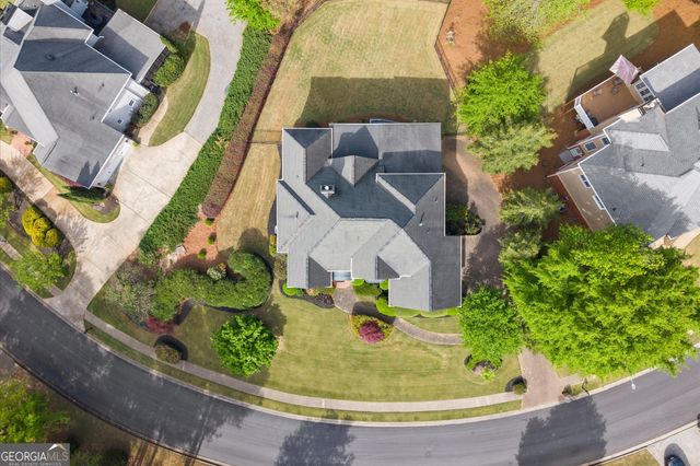 1043 Towne Lake Hills East, Woodstock, GA 30189