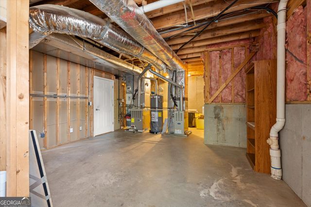 1043 Towne Lake Hills East, Woodstock, GA 30189