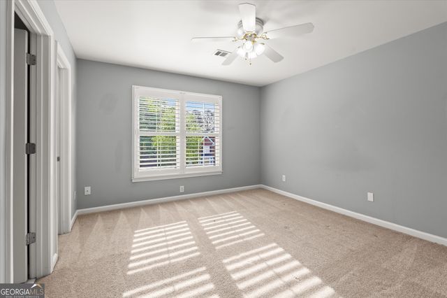 1043 Towne Lake Hills East, Woodstock, GA 30189