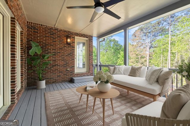 1043 Towne Lake Hills East, Woodstock, GA 30189