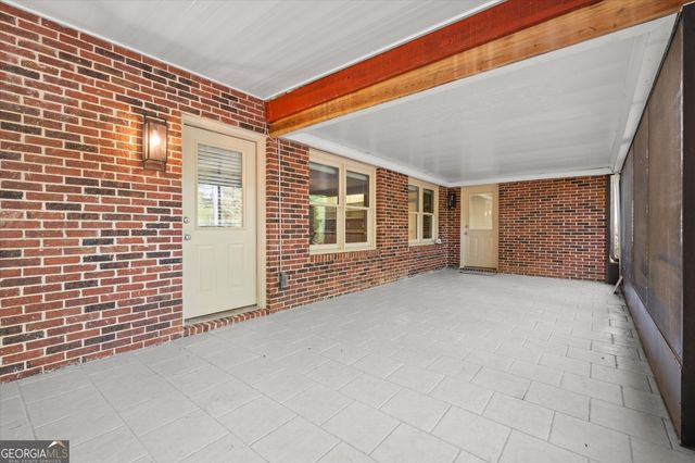 1043 Towne Lake Hills East, Woodstock, GA 30189