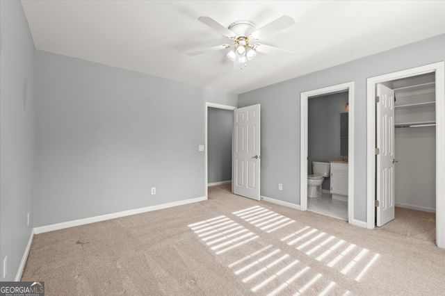 1043 Towne Lake Hills East, Woodstock, GA 30189