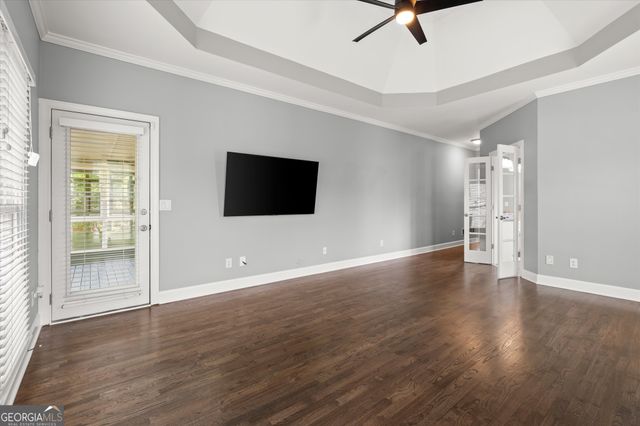 1043 Towne Lake Hills East, Woodstock, GA 30189