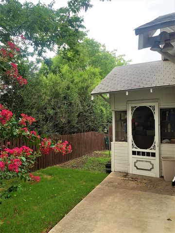 815 Haynes Street, Denton, TX 76201