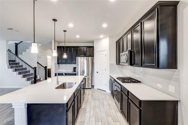 332 Zuma DR, Liberty Hill, TX 78642