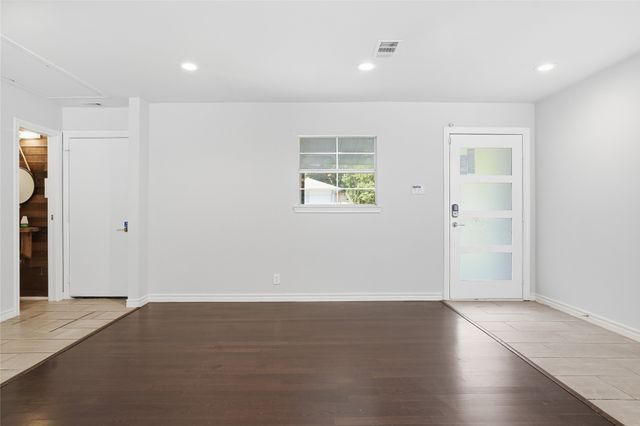 7248 Walling Lane, Dallas, TX 75231