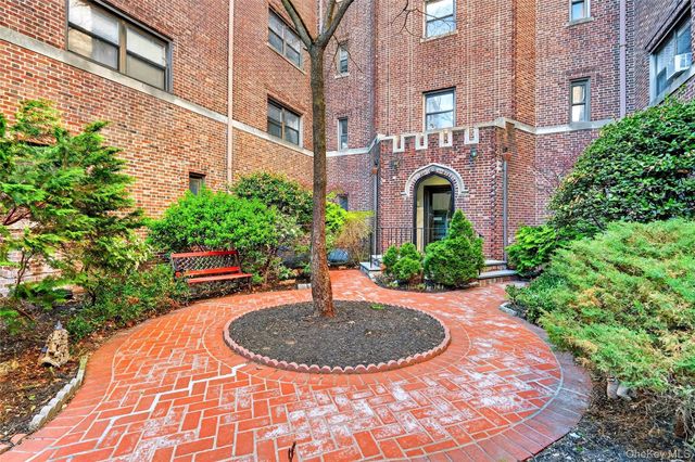 240 Halstead Avenue B6, Harrison, NY 10528