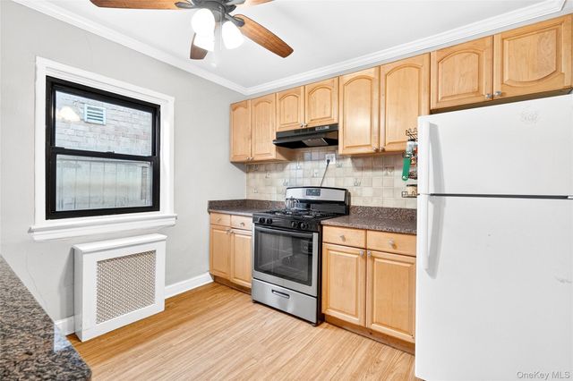 240 Halstead Avenue B6, Harrison, NY 10528