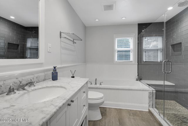 26 Herb Road, Middletown, NJ 07748