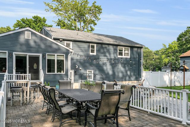 26 Herb Road, Middletown, NJ 07748