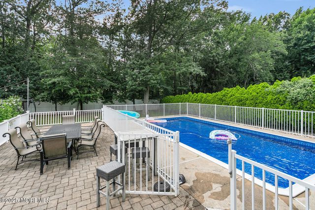 26 Herb Road, Middletown, NJ 07748