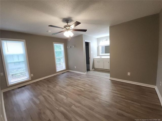 872 Danish Court, Fayetteville, NC 28303