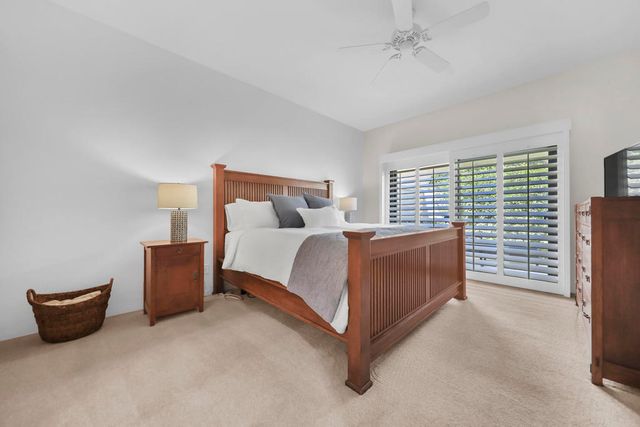 54914 Oaktree, La Quinta, CA 92253