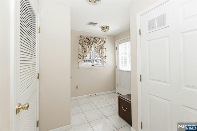 211 Lorraine, Berkeley Heights, NJ 07922