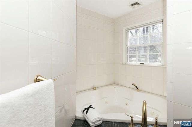 211 Lorraine, Berkeley Heights, NJ 07922