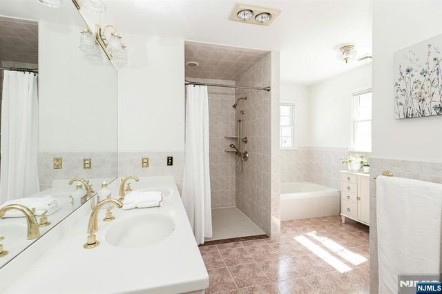211 Lorraine, Berkeley Heights, NJ 07922
