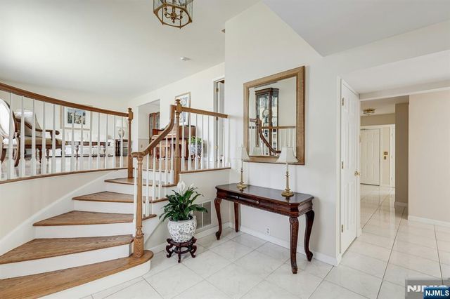 211 Lorraine, Berkeley Heights, NJ 07922