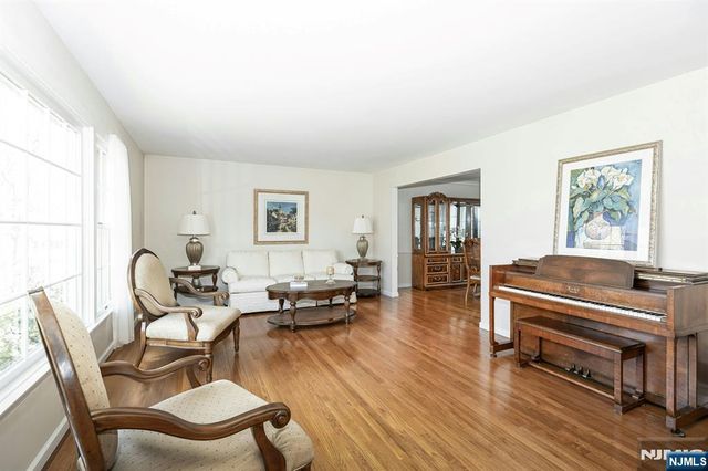 211 Lorraine, Berkeley Heights, NJ 07922