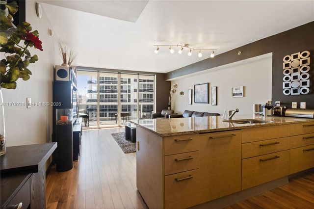 1830 S Ocean Dr 2105, Hallandale Beach, FL 33009